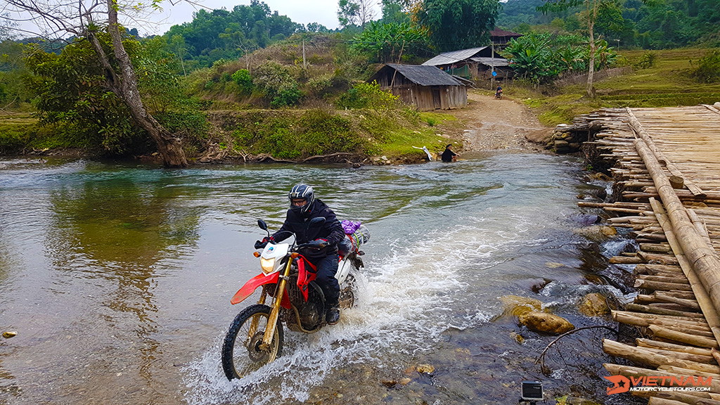 Motorcycle Insurance: Here's 5 useful tips to apply - Motorbike Tour VietnamBikers