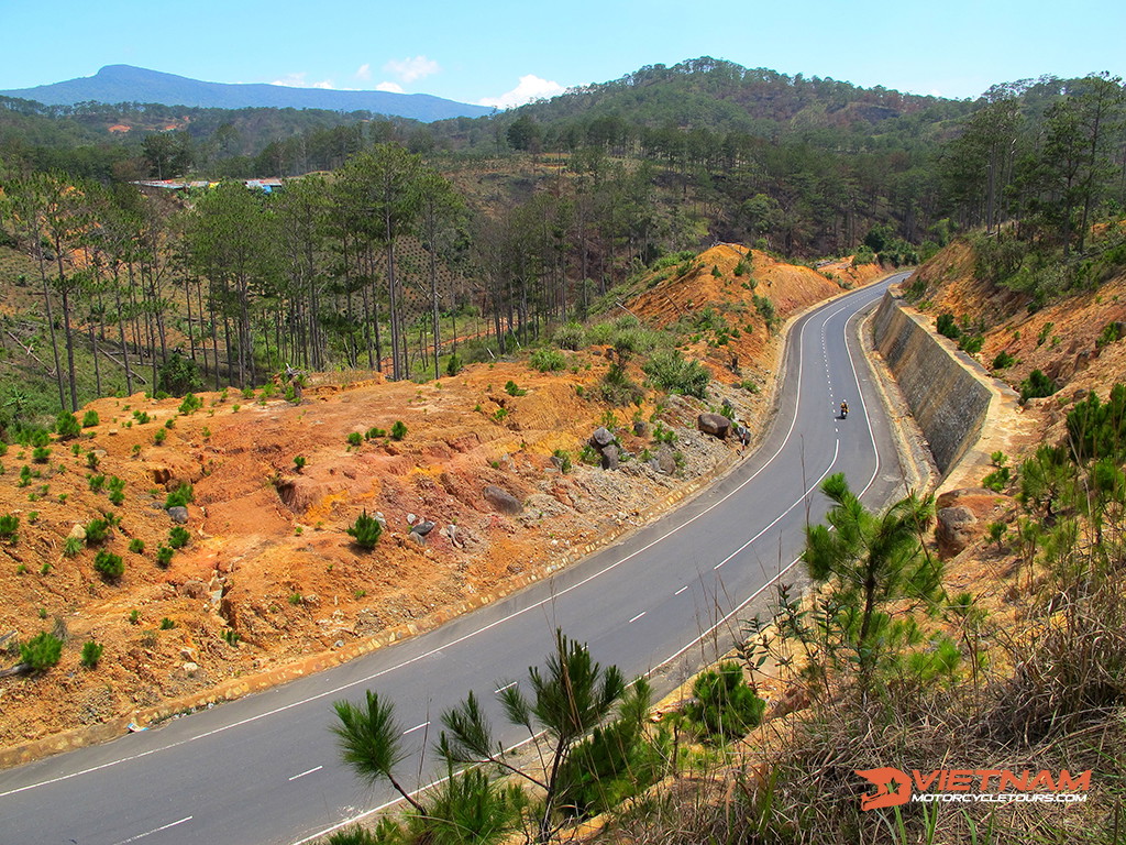 Saigon -Da Lat - Nha Trang - Top southern loop motorbike tours 2022