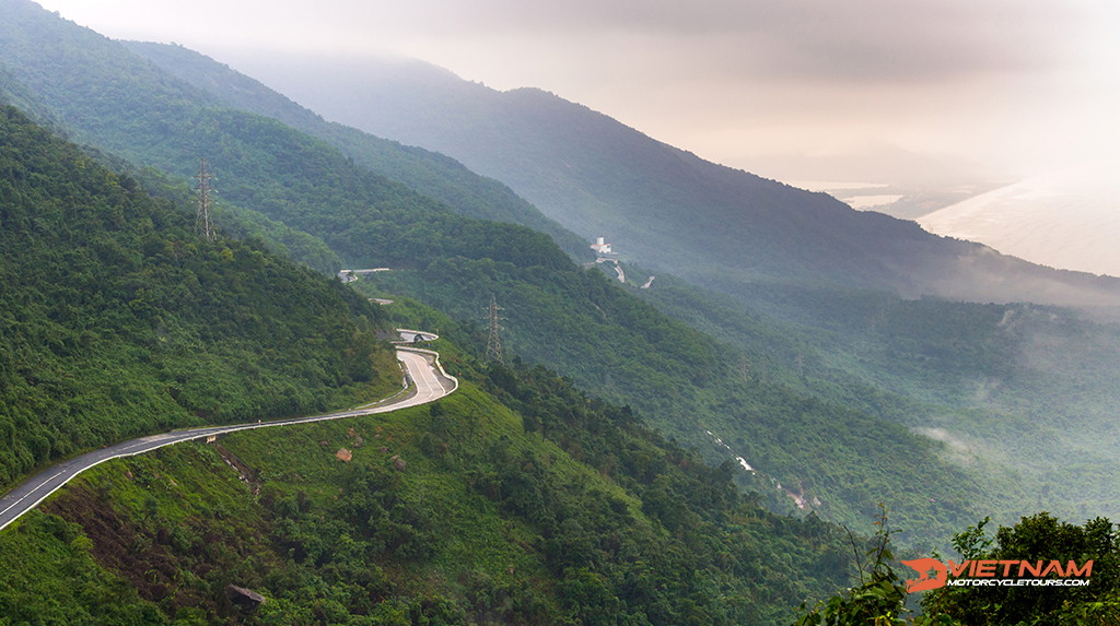 Vietnam Coastal roads - Vietnam by motorcycle