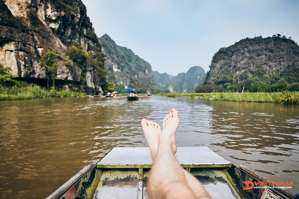 Should you travel to Ha Giang motorcycle tours or go to Ninh Binh Motorcycle Tours?