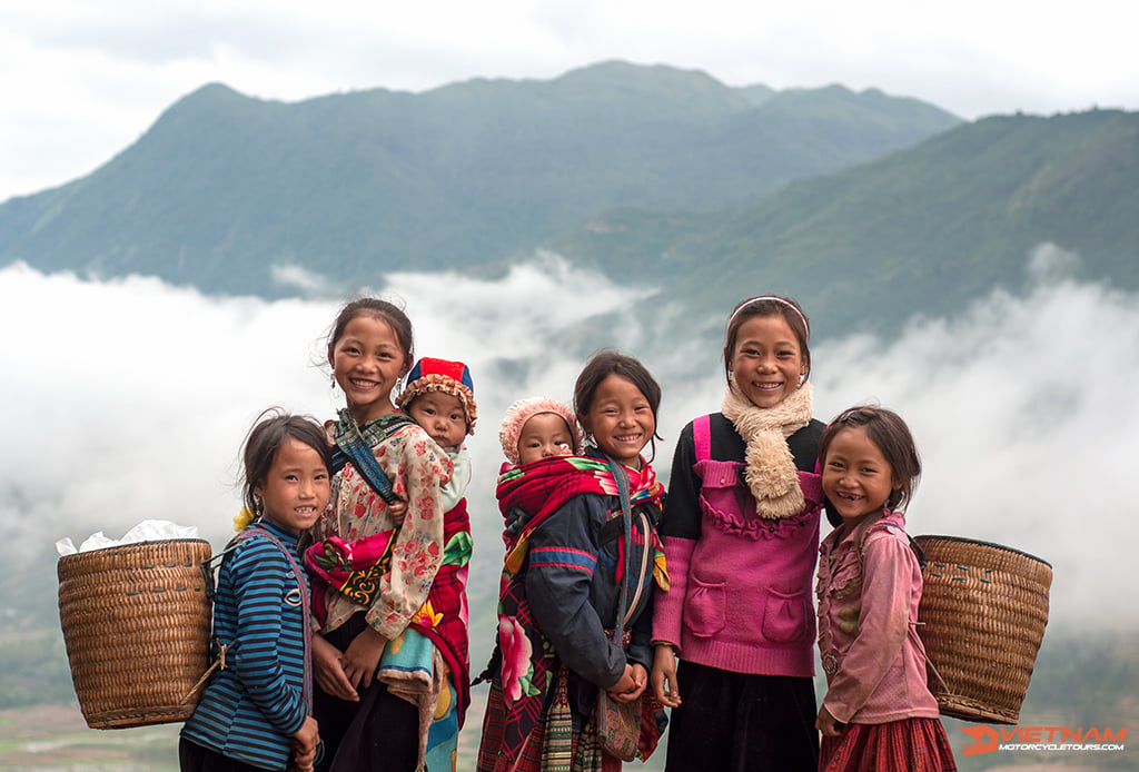 Ma Pi Leng Pass - Discover Ha Giang by motorcycle