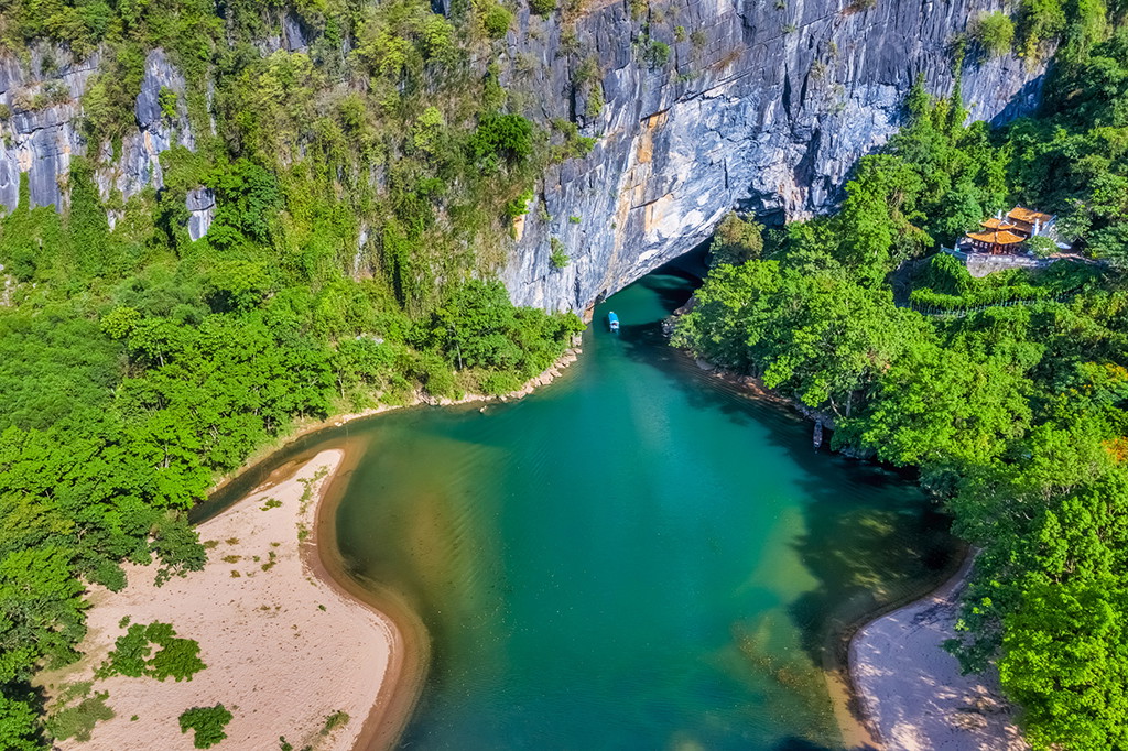 review-phong-nha-cave-motorbike-tour-drives-you-more-adventure