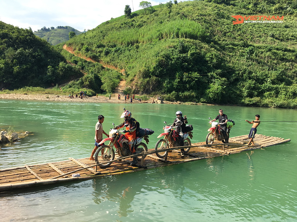 Dong Van - Du Gia (130 km)