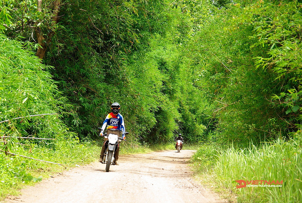 Motorbike Tours to The Infamous Golden Triangle (7 days)