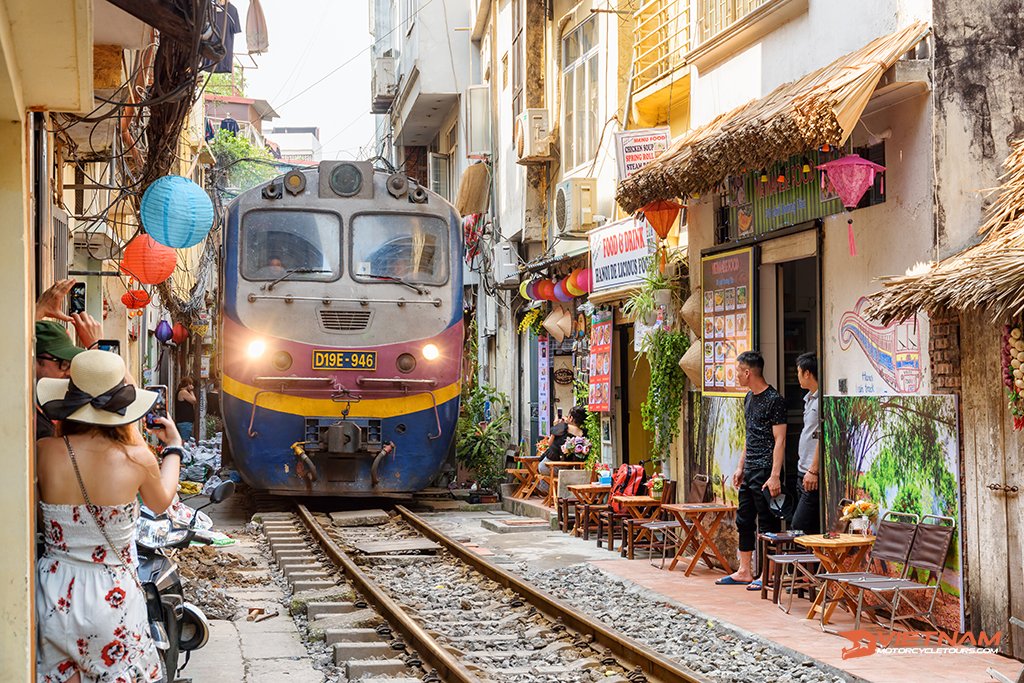 a great tour to discover hanoi at night - Motorcycle Tour VietnamBikers