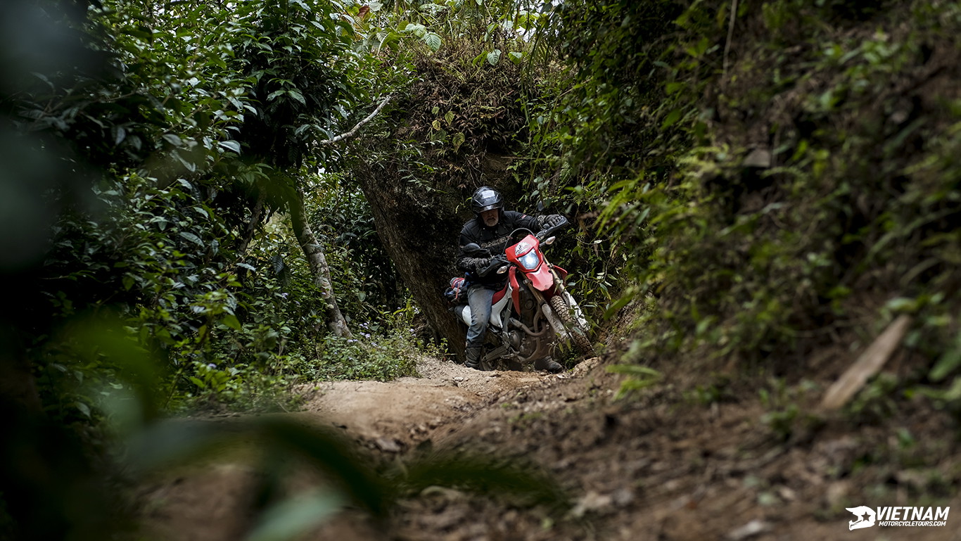 Hanoi - Ta Xua Camping Enduro Tour - Motorbike Tour VietnamBikers