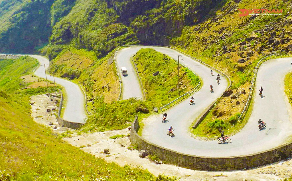 20+ Best Motorcycle Routes To Ride In Vietnam You Should Add To Your Bucket List - Motorbike Tour VietnamBikers