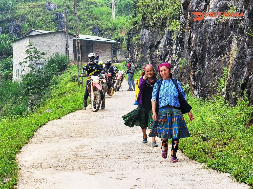 Why Visit Vietnam? 5 Reasons From A Local Vietnamese Guide - Motorbike Tour VietnamBikers