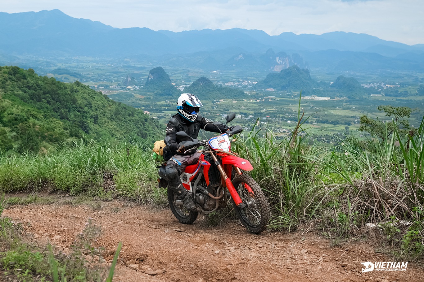 the-great-loop-motorbike-tour-travel-vietnam-motorbike-tours-vietnambikers