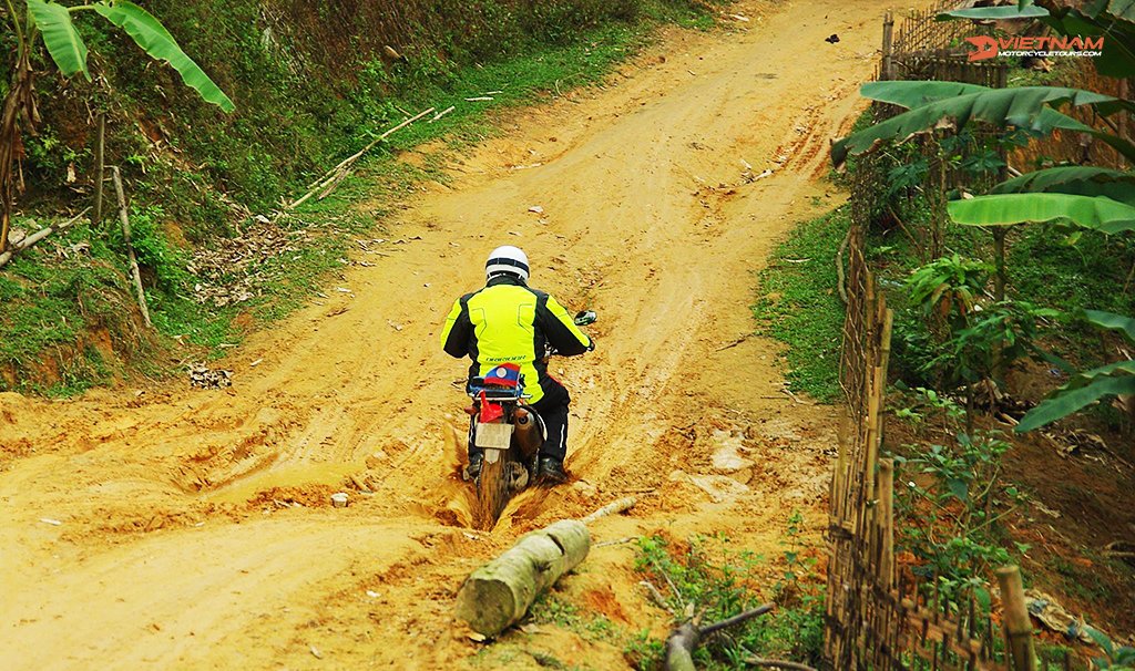 southern laos motorbike tours – 10 days to burn rubber!-southern-laos-motorbike-tours-11