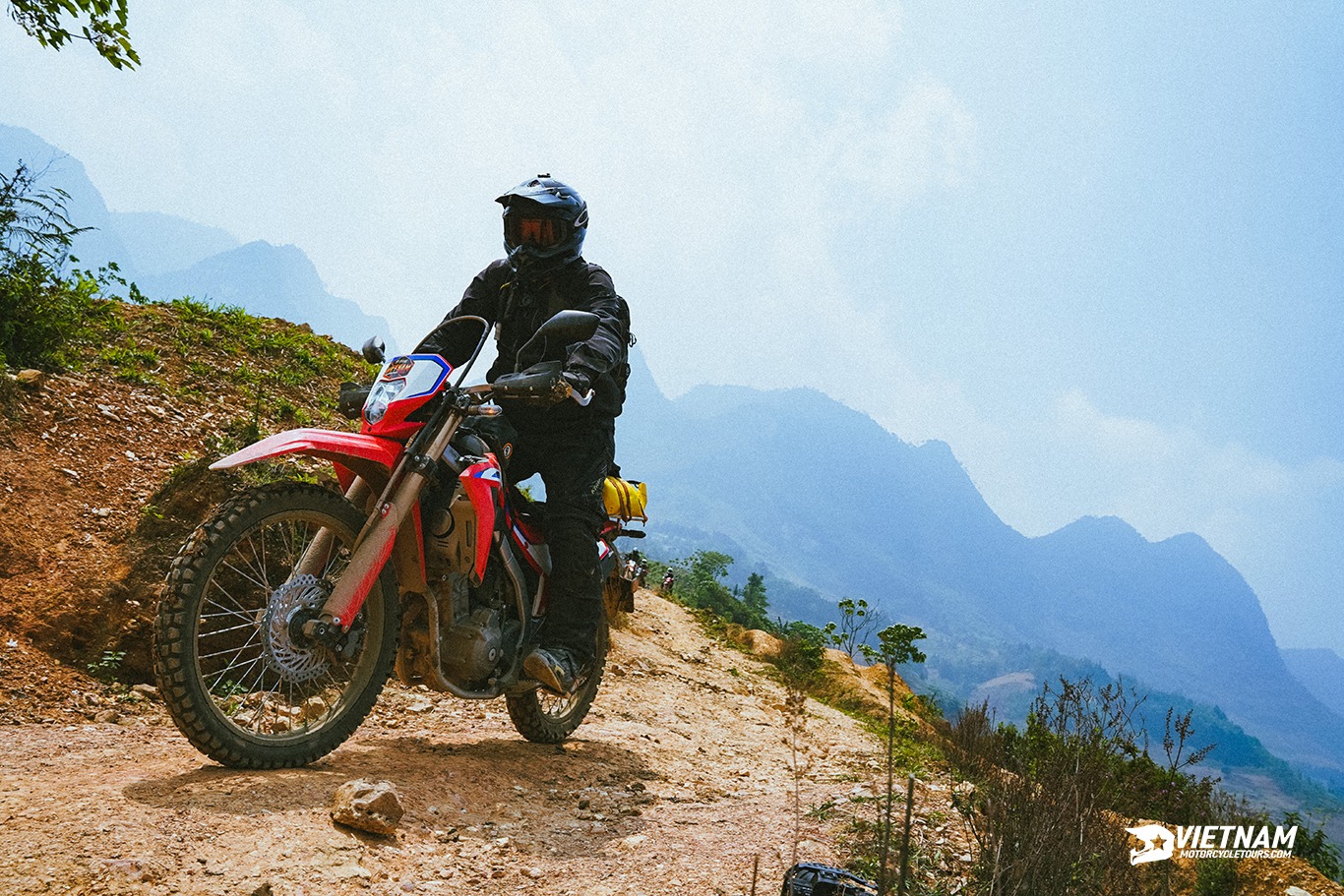 northern-hold-out-motorbike-tours-travel-vietnam-motorbike-tours-vietnambikers