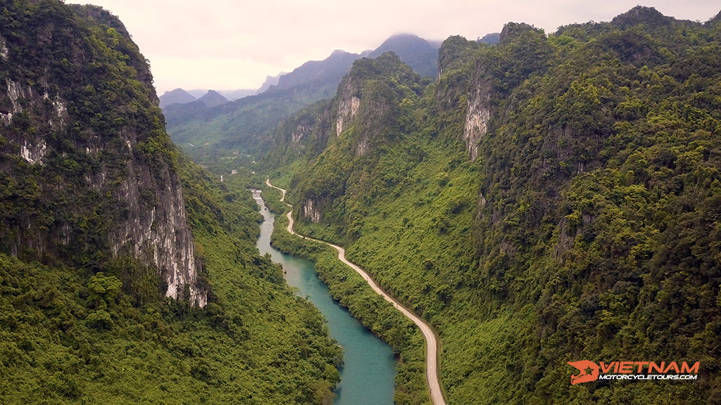 Khe Sanh - Phong Nha National Park by motorbike