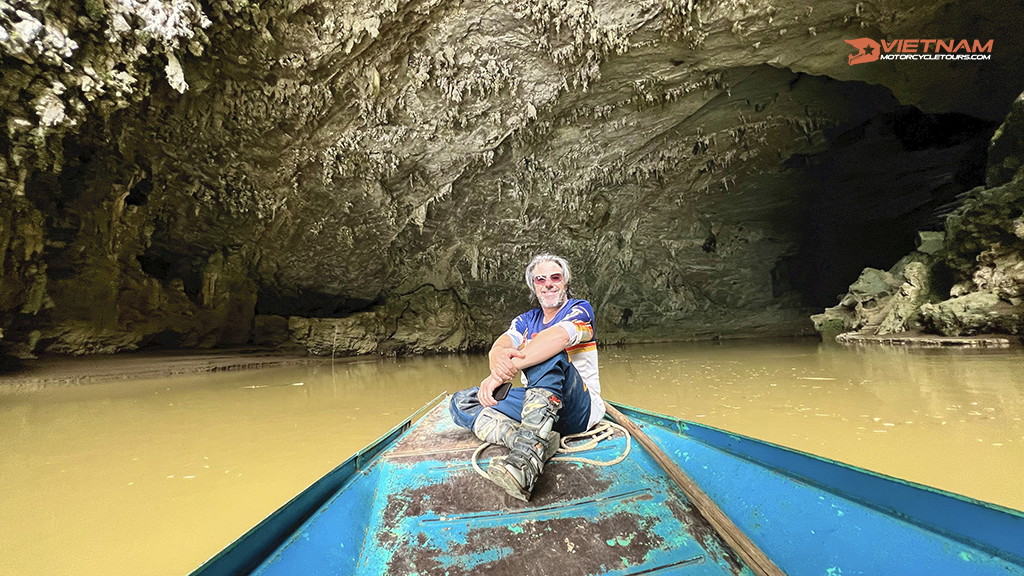 How To Get To Ba Be Lake By Motorbike - Motorbike Tour VietnamBikers