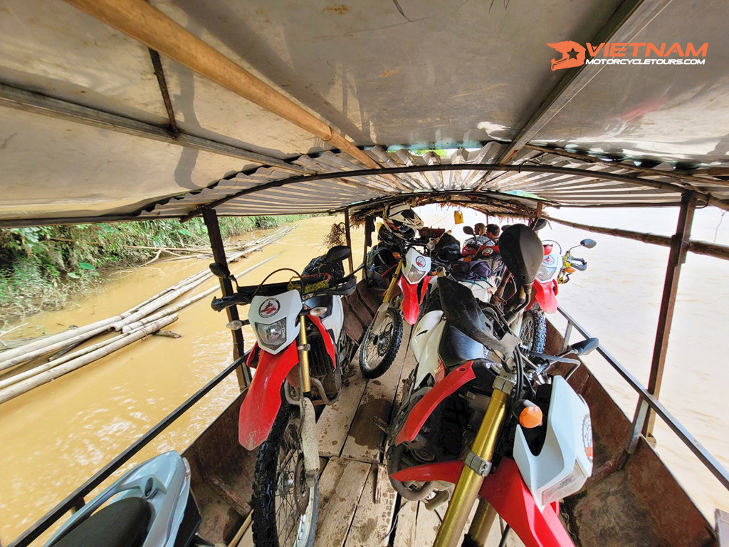 How To Get To Ba Be Lake By Motorbike - Motorbike Tour VietnamBikers