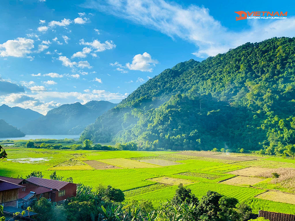 From Hanoi To Ba Be lake by Motorbike