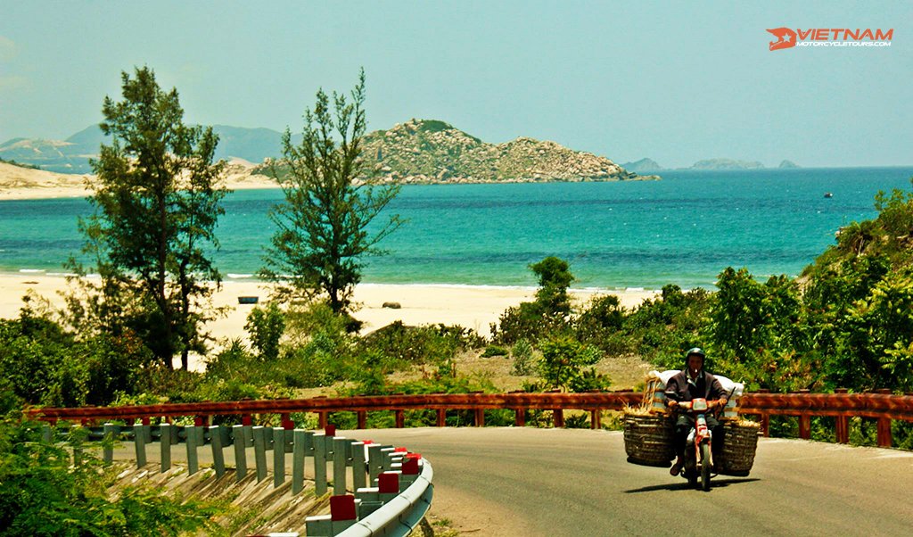 mui ne to ca na beach by motorbike-mui-ne-to-ca-na-beach-by-motorbike-6