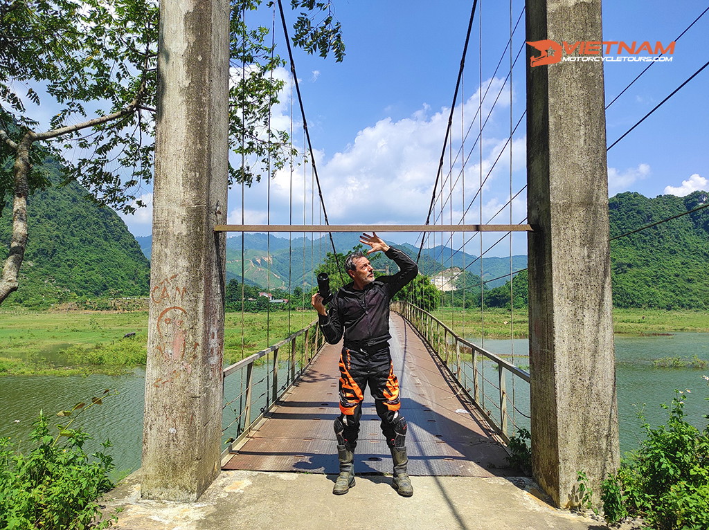 Riding In Vietnam - Motorbike Tour VietnamBikers