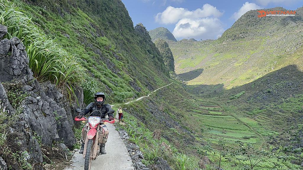 Bao Lac - Dong Van Motorbike Tour