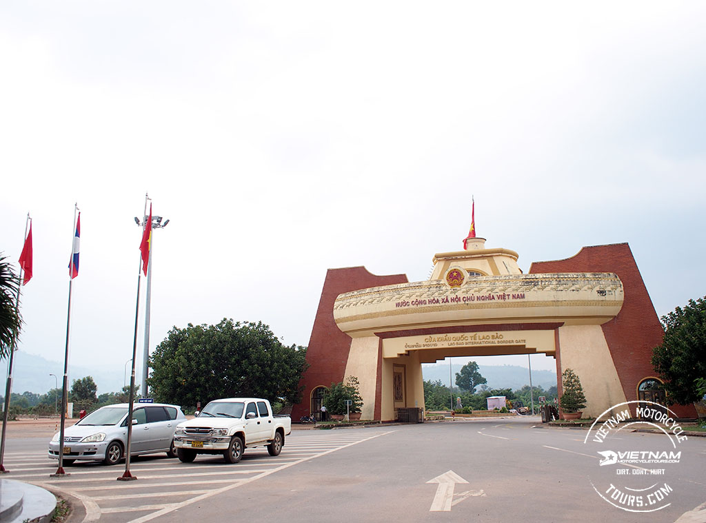 Dansavanh / Lao Bao Motorcycle Route