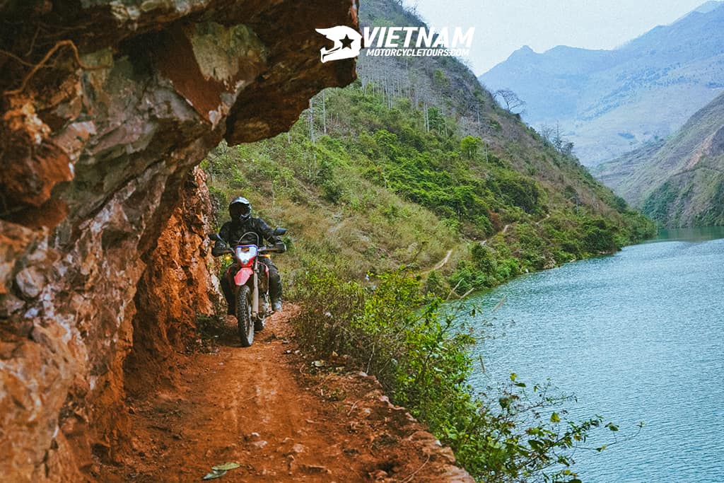 best mountain passes to ride motorbike in Vietnam - Motorbike Tour VietnamBikers