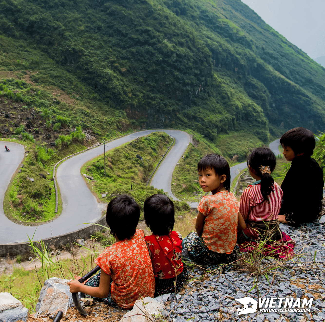 Relive your youth with our 15-day motorcycle tour across Northern Vietnam Motorbike Tours - Motorbike Tour VietnamBikers