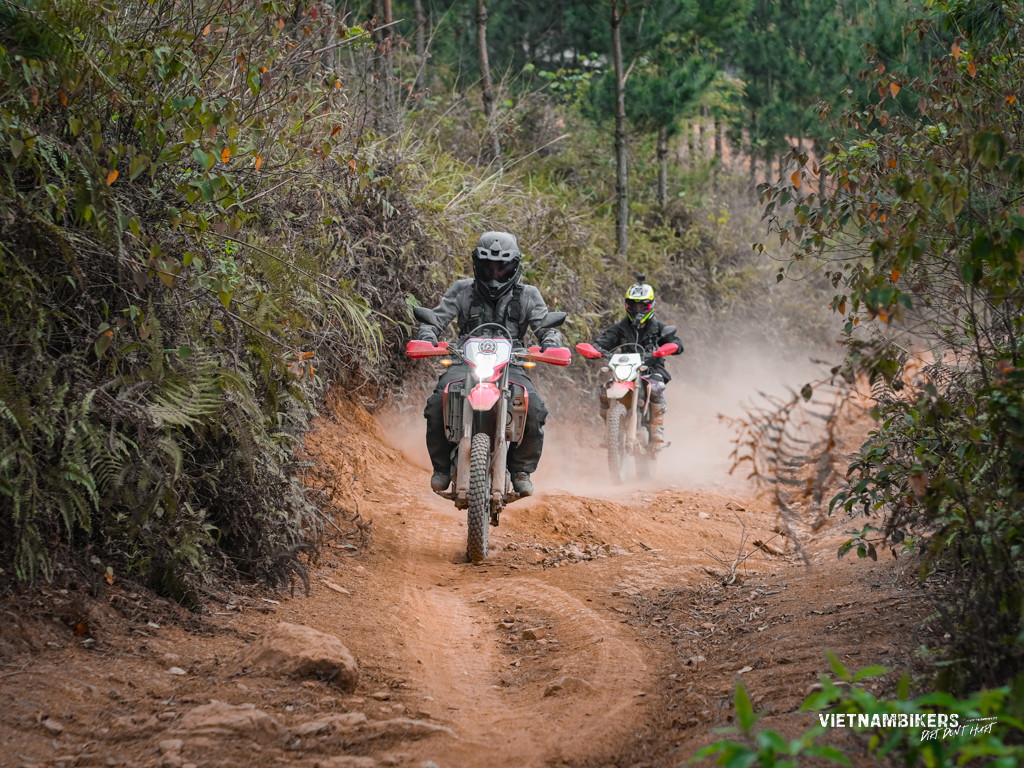 vietnam offroad motorbike tours: 19 days on dirt roads-vietnam-offroad-motorbike-tours-14