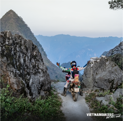 (Tour 07) Amazing North Vietnam Motorbike Tours 12 Days to Conquer The Valley - Motorbike Tour VietnamBikers