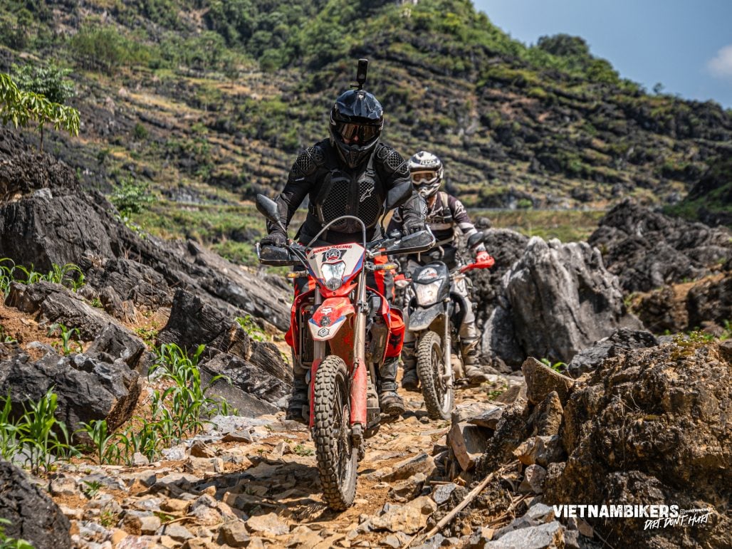 🏍️ Best Time to Ride the Ha Giang Loop: March to May & September to November