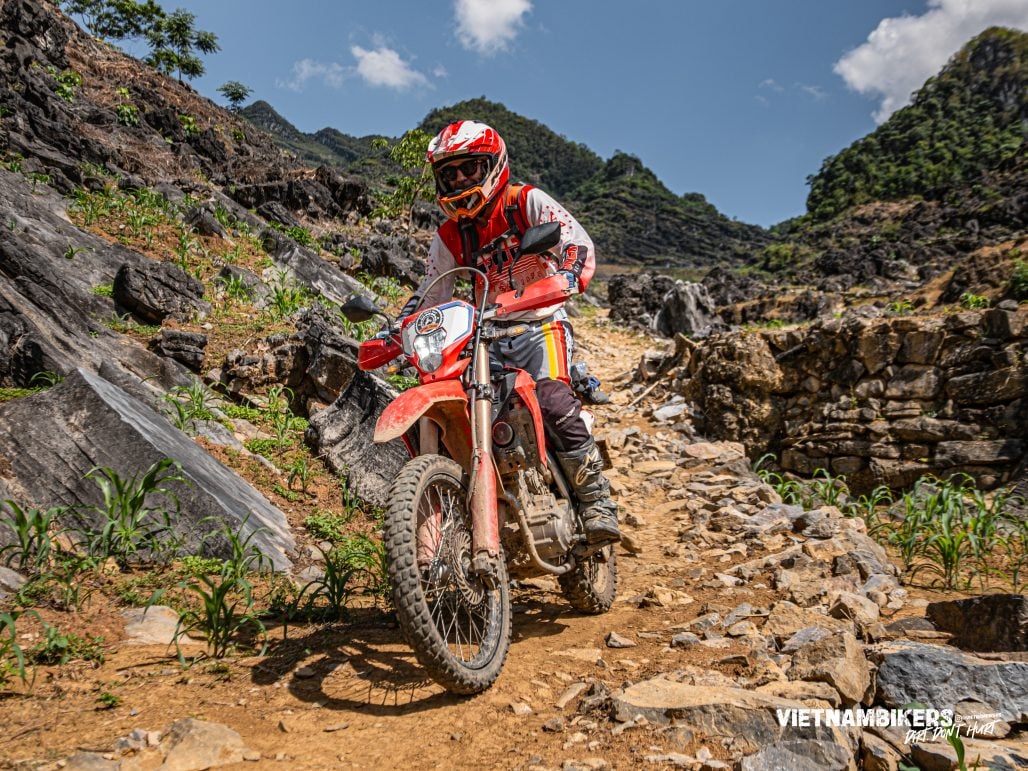 Top 7 Scenic Mountain Passes in Vietnam Every Australian Biker Must Ride in 2025 – 2026